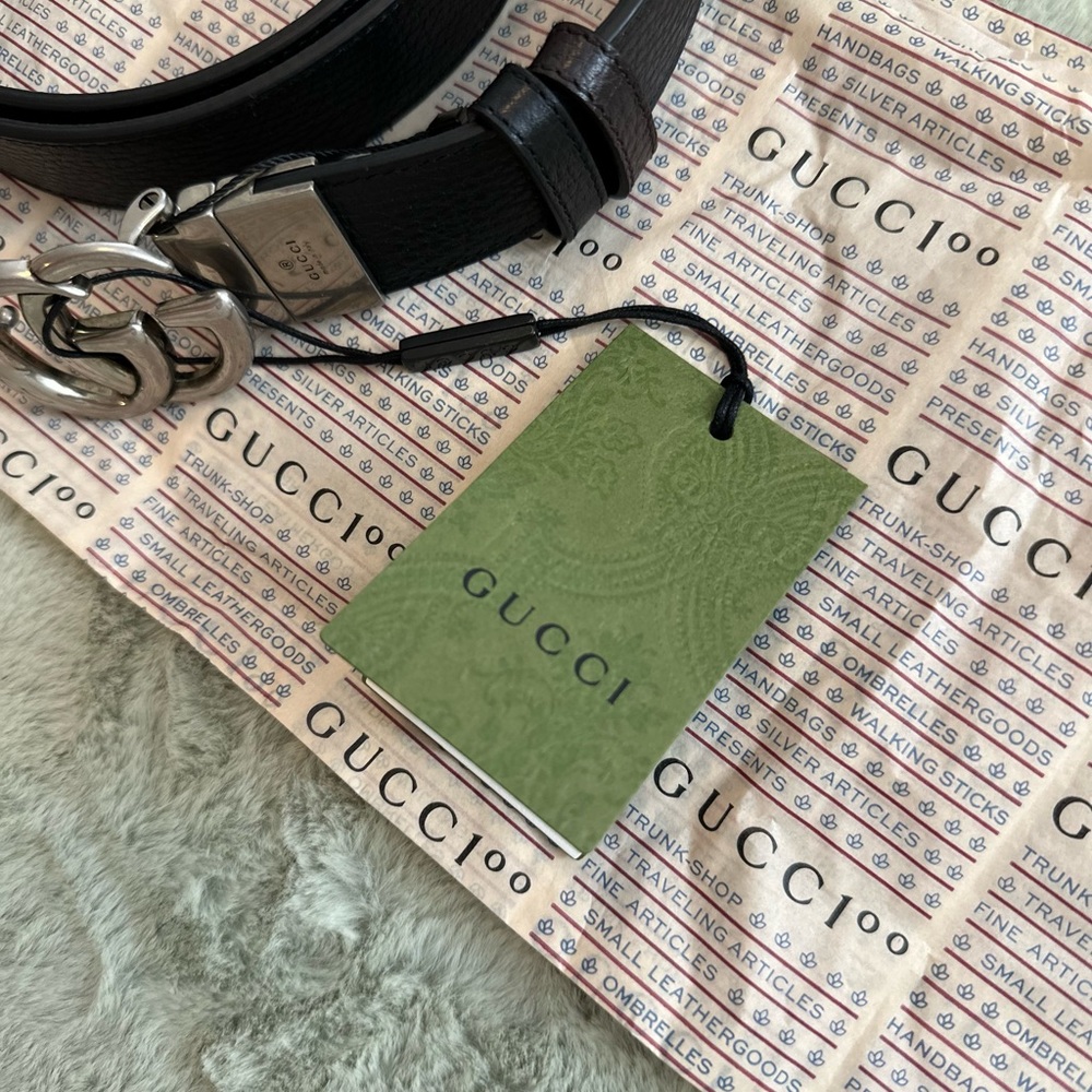 GG Marmont reversible belt
Gucci belt Black leather reverses to brown leather - Picture 6 of 13